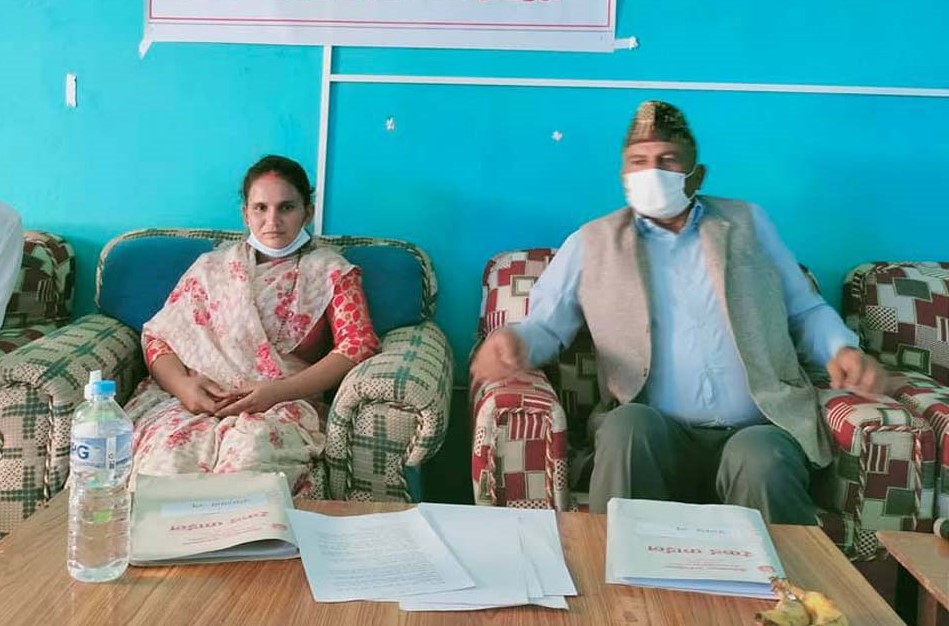 बैतडीको दोगडाकेदारमा एमालेबाट पुनः चक्र र पार्वती उम्मेदवार